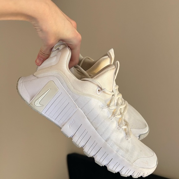 Nike White Metcon Sneakers (10) - Picture 2 of 5